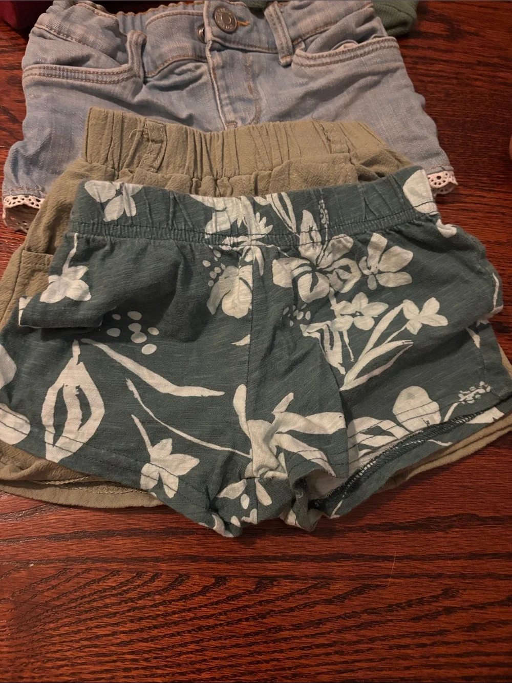 OshKosh B'gosh, Carters shorts lot